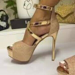 Gold Heels Size 7